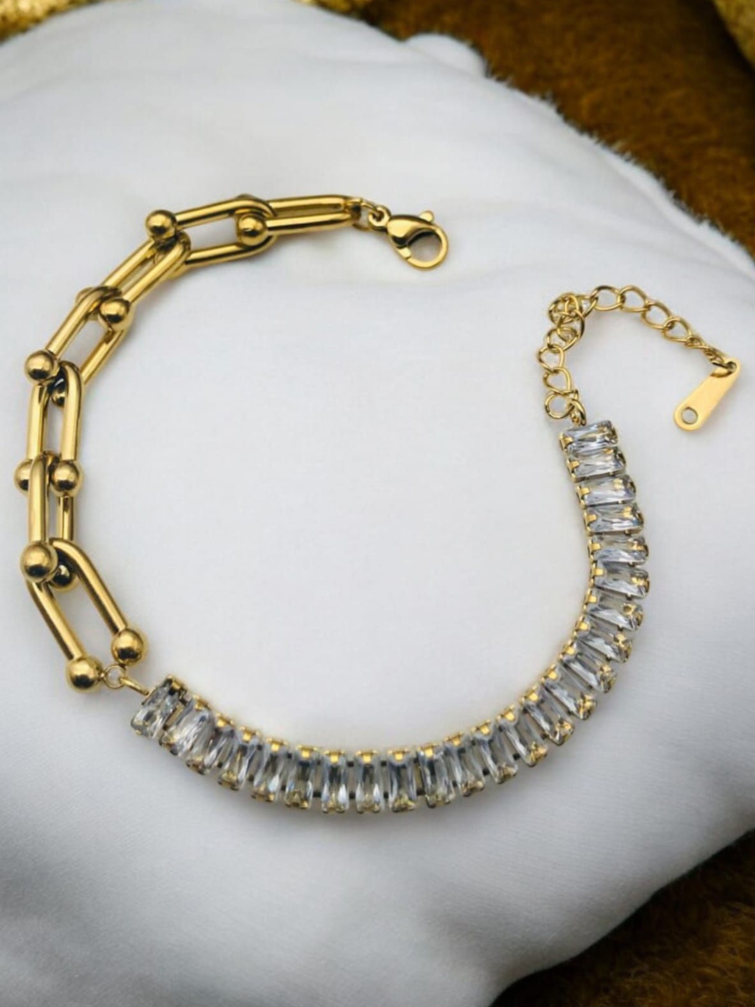 

ANJNI CREATION Women Handcrafted Gold-Plated Link Bracelet