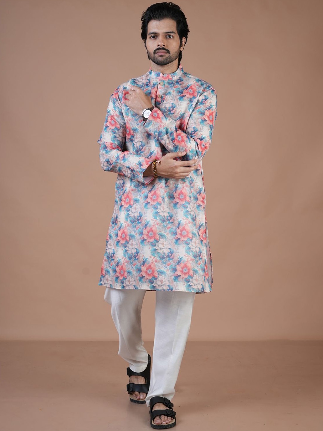 

ARYA Men Floral Printed Regular Linen Kurta with Pyjamas, Blue