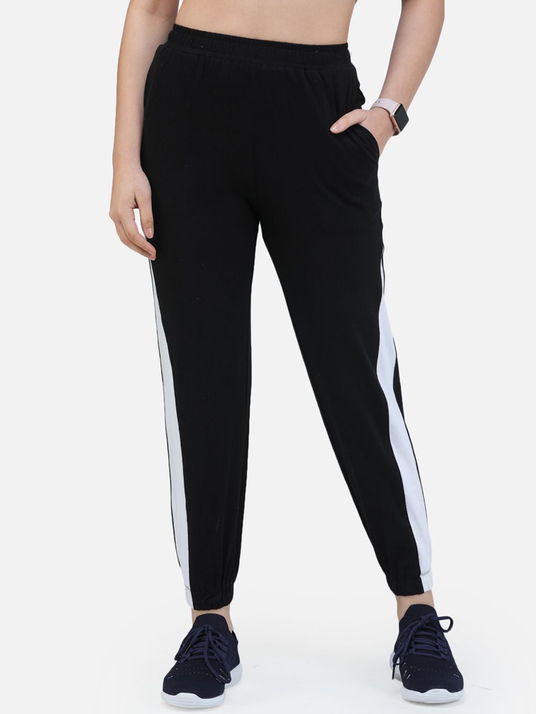 

SCORPIUS Women Cotton Relaxed-Fit Joggers, Black