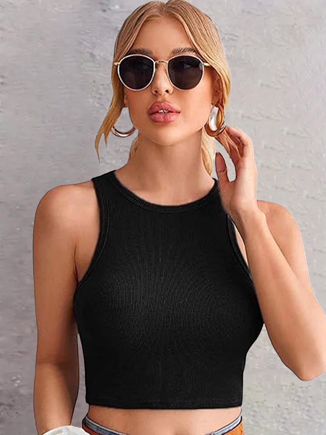 

Swaranjali Keyhole Neck Tank Crop Top, Black