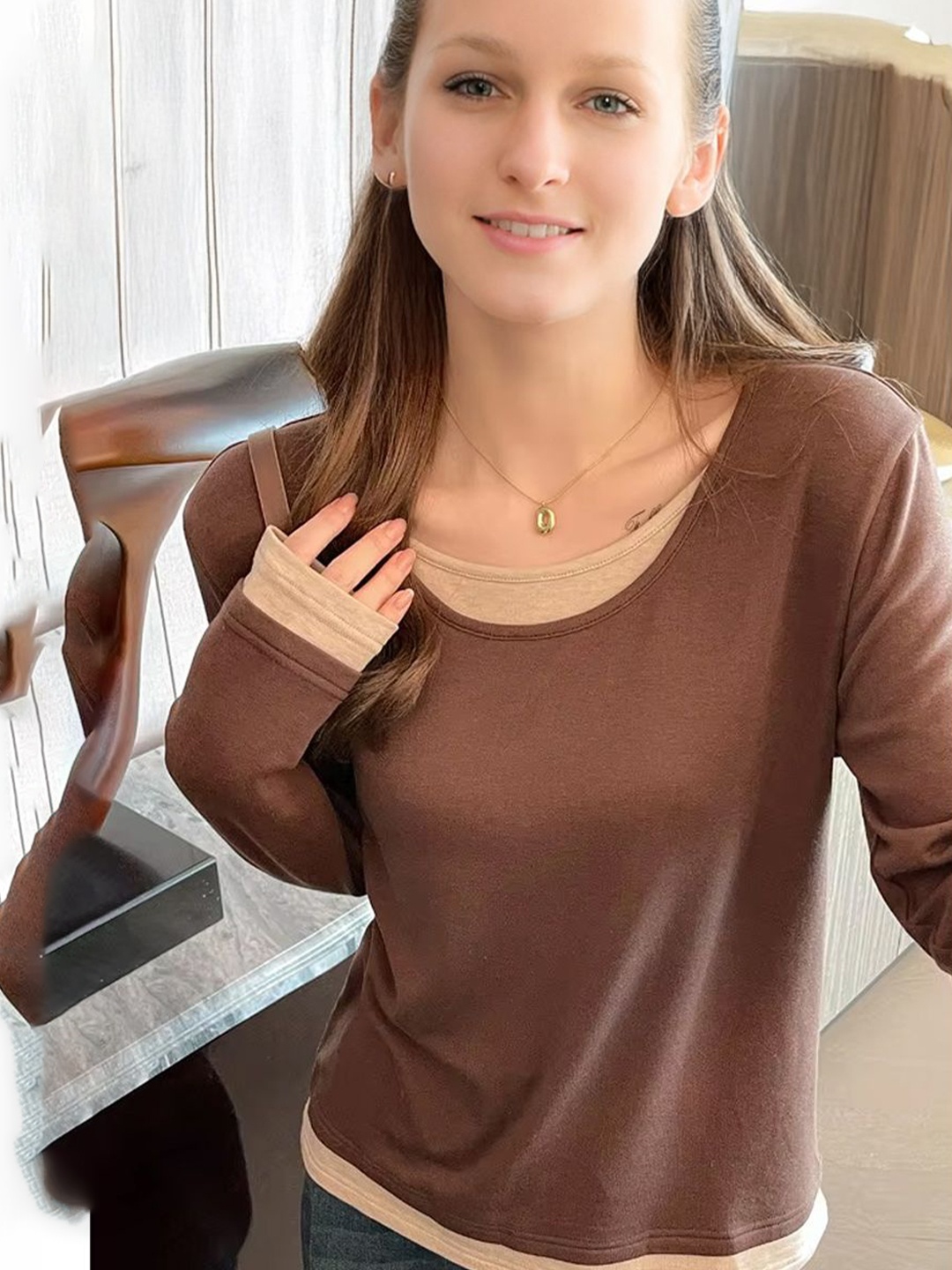 

StyleCast Sweatshirt, Coffee brown