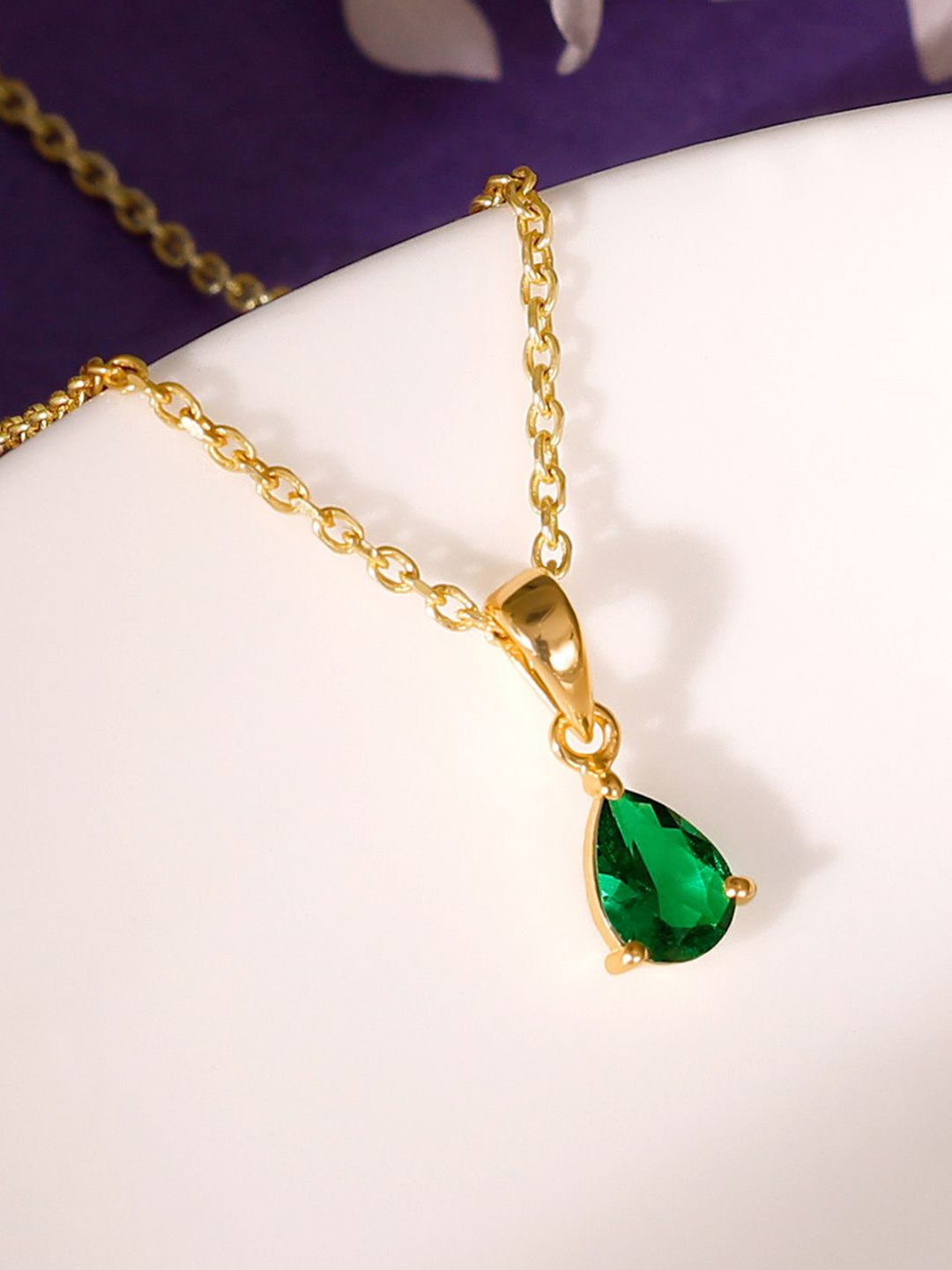 

GIVA Gold-Plated Contemporary Pendants with Chains