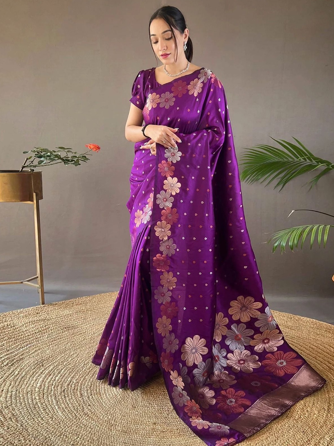 

ZIKARAA Woven Design Pure Silk Saree, Purple