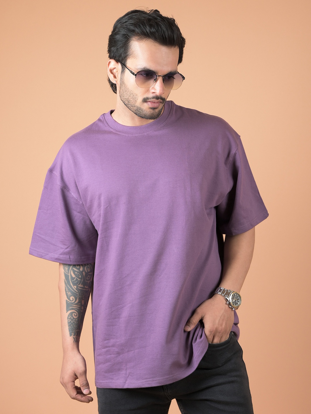 

INDIAN THREADS Men Round Neck Oversized T-shirt, Lavender