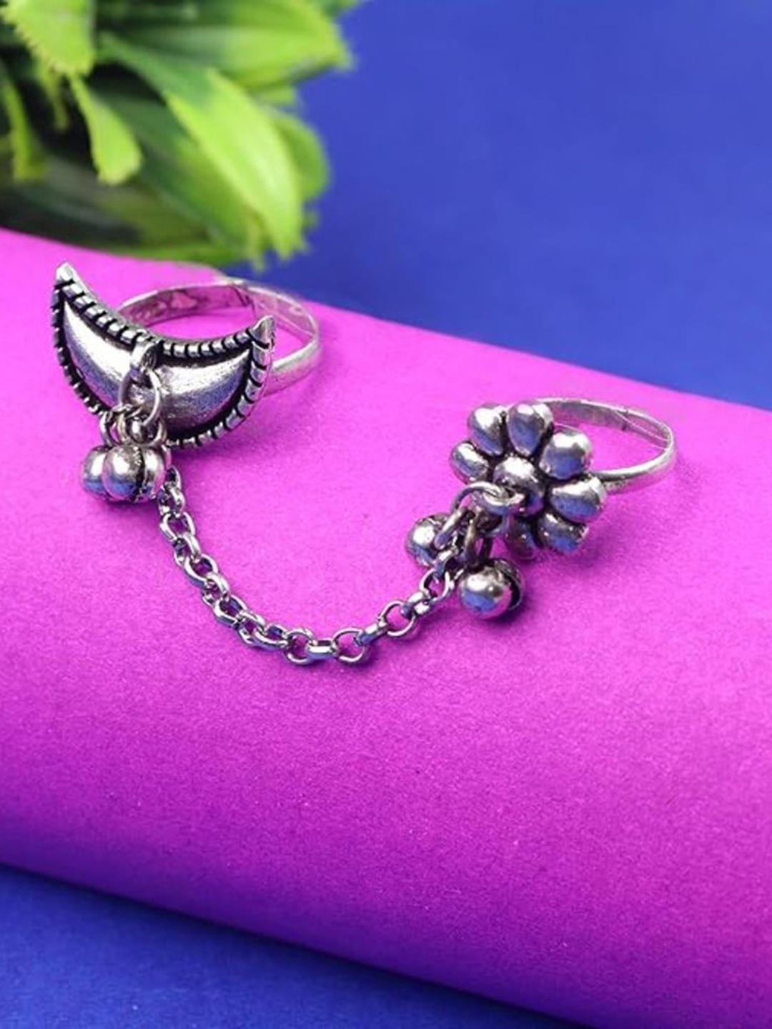 

GRIFFIN Oxidised Adjustable Finger Ring, Silver