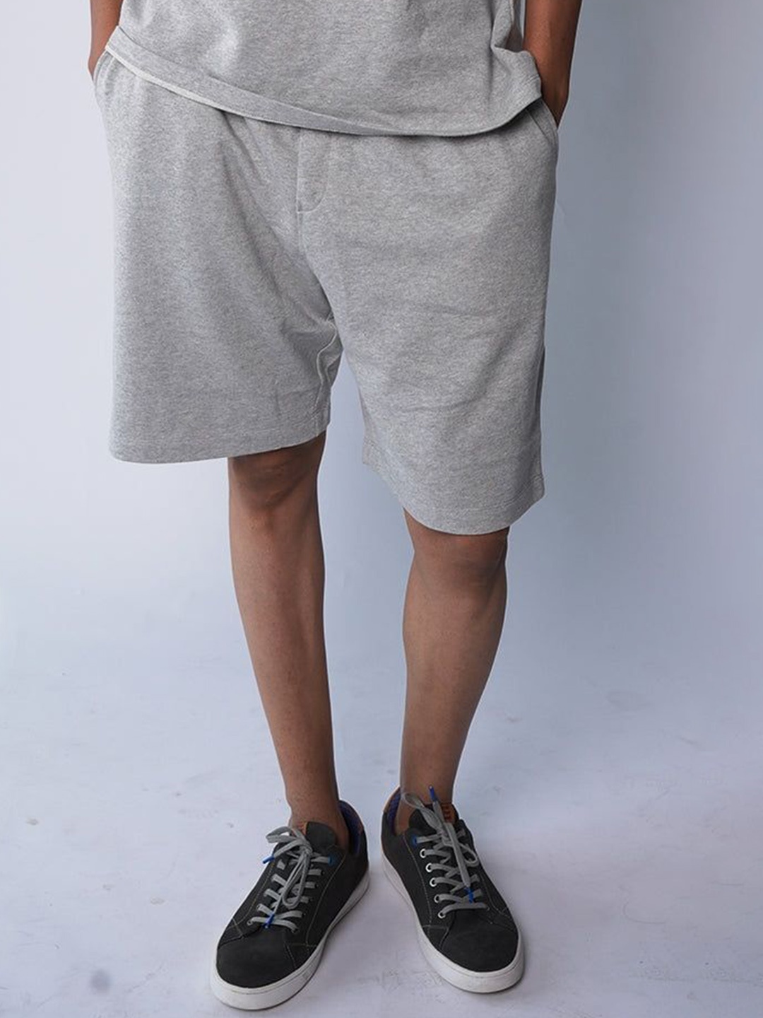 

ROAR FOR GOOD Men Mid-Rise Cotton Relaxed Fit Shorts, Grey melange