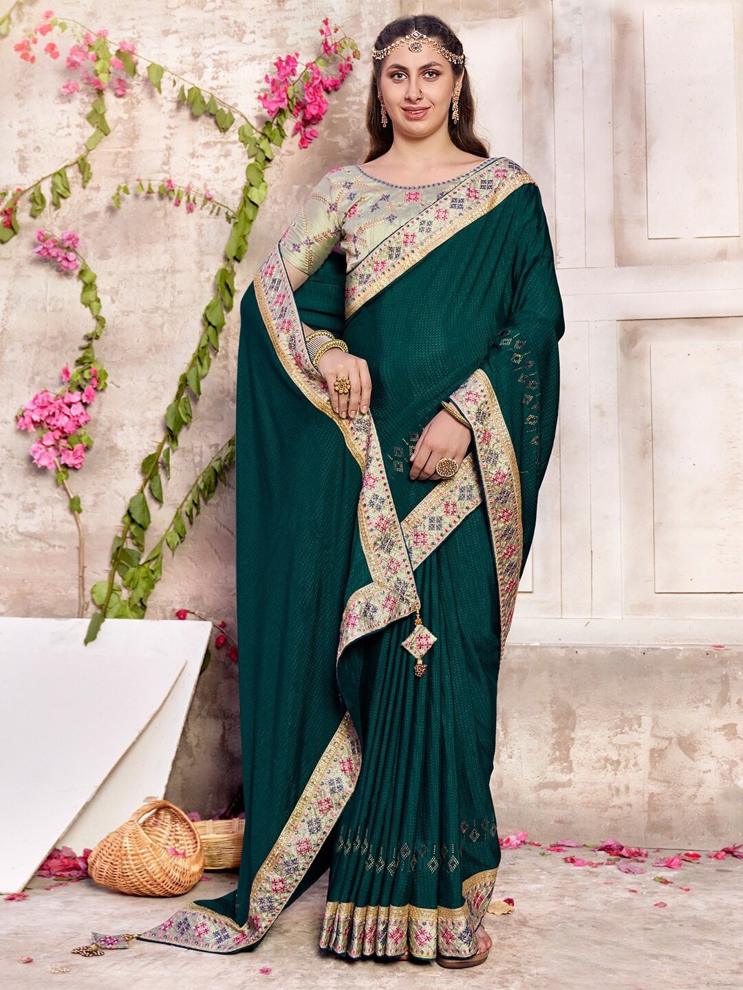 

A.V.M Prints Woven Design Embroidered Pure Silk Saree, Green