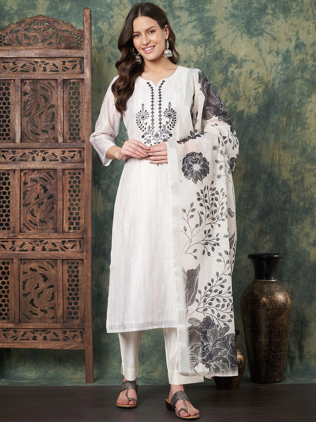 

all about you Women Floral Embroidered Regular Chanderi Cotton Kurta with Trousers & With Dupatta, White