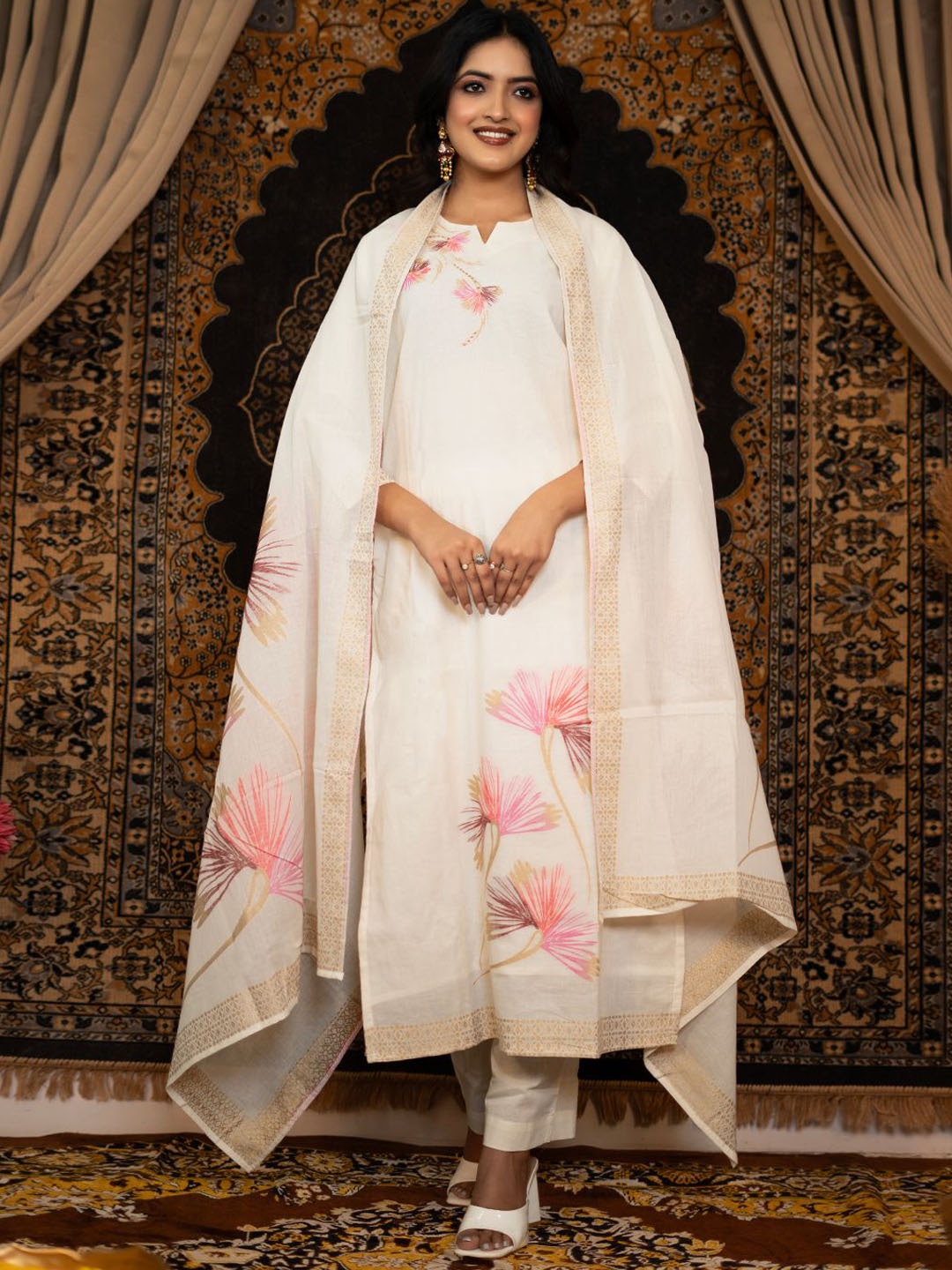 

EARTH O FAB Women Floral Regular Pure Cotton Kurta with Palazzos & With Dupatta, Off white