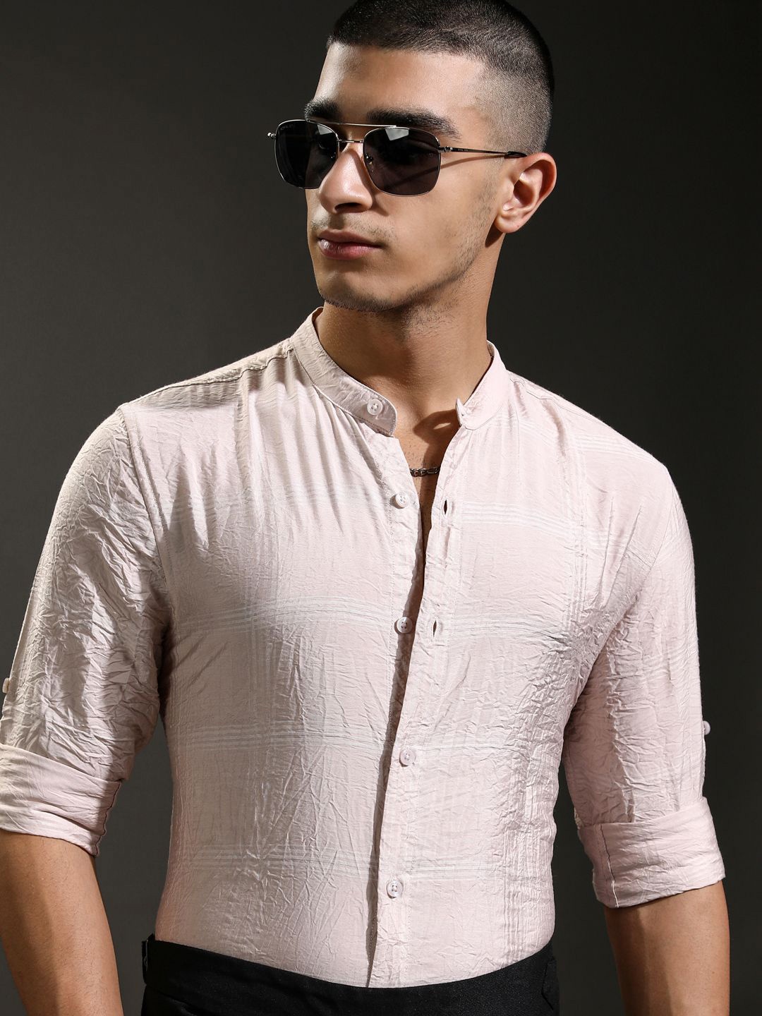 

HIGHLANDER Men Jacquard Textured Checked Mandarin Collar Shirt, Pink