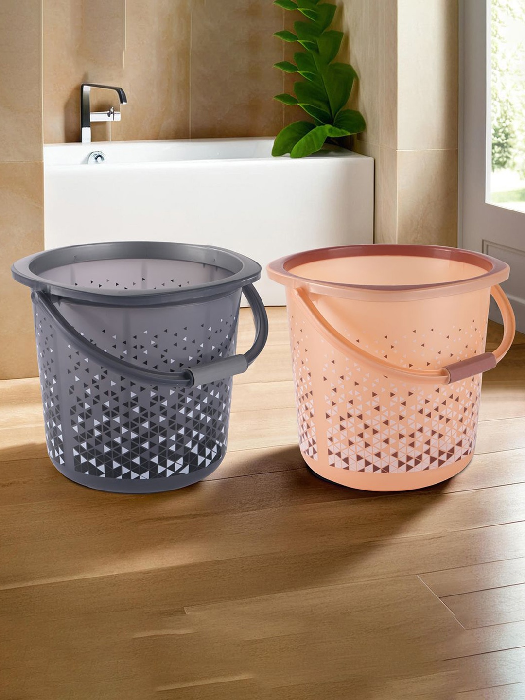 

Kuber Industries Black 2 Pieces Geometric Printed Glossy Bath Accessories Set 18 L each