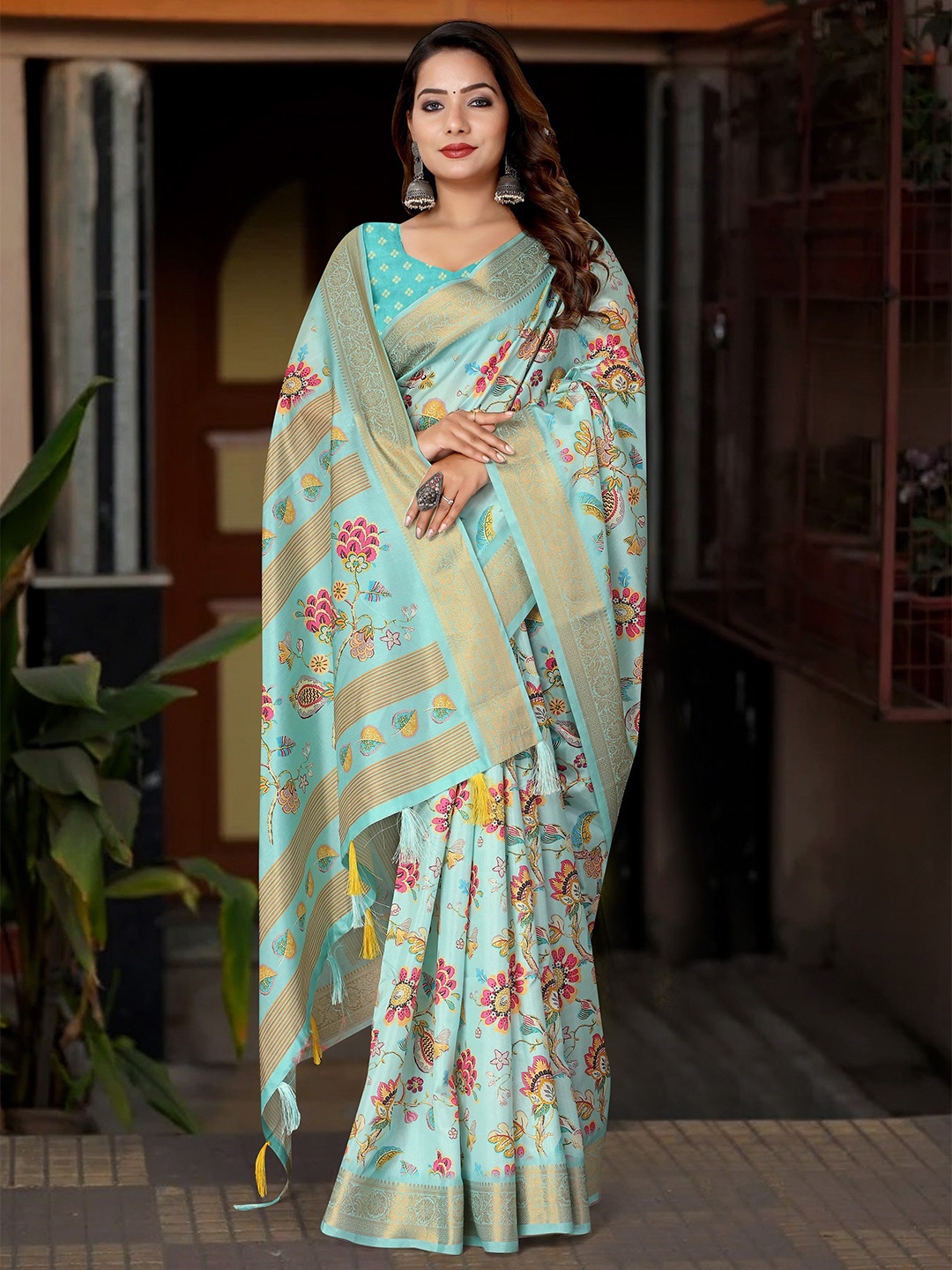 

J 6 DESIGNER Floral Printed Woven Design Zari Saree, Sea green