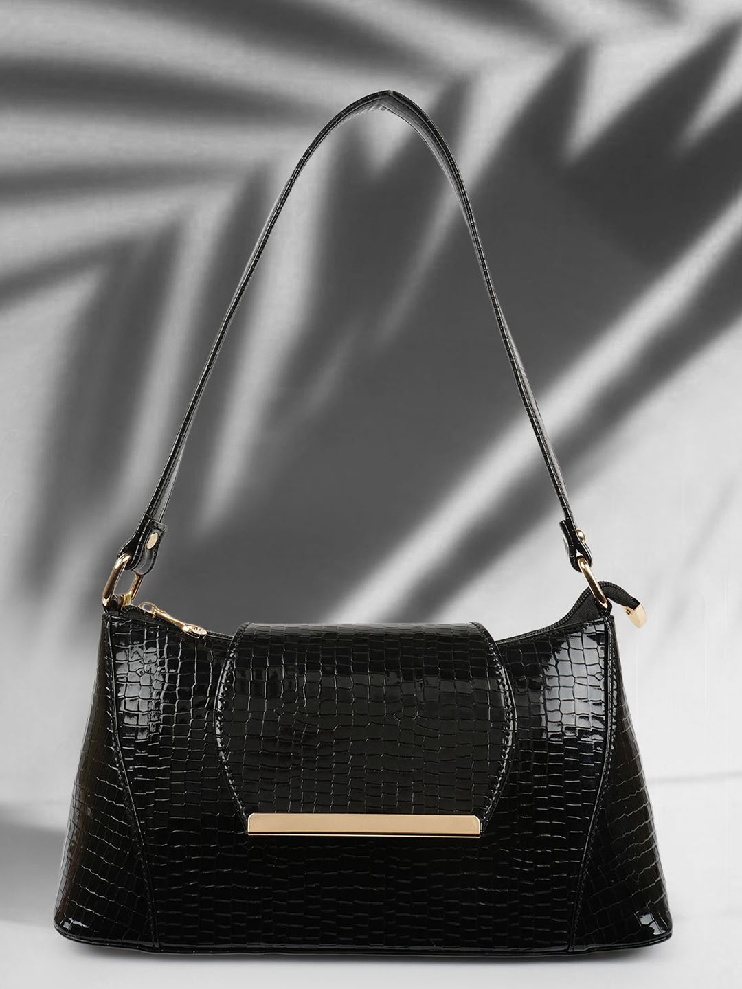 

SPOTIC Animal Structured Sling Bag with Tasselled, Black