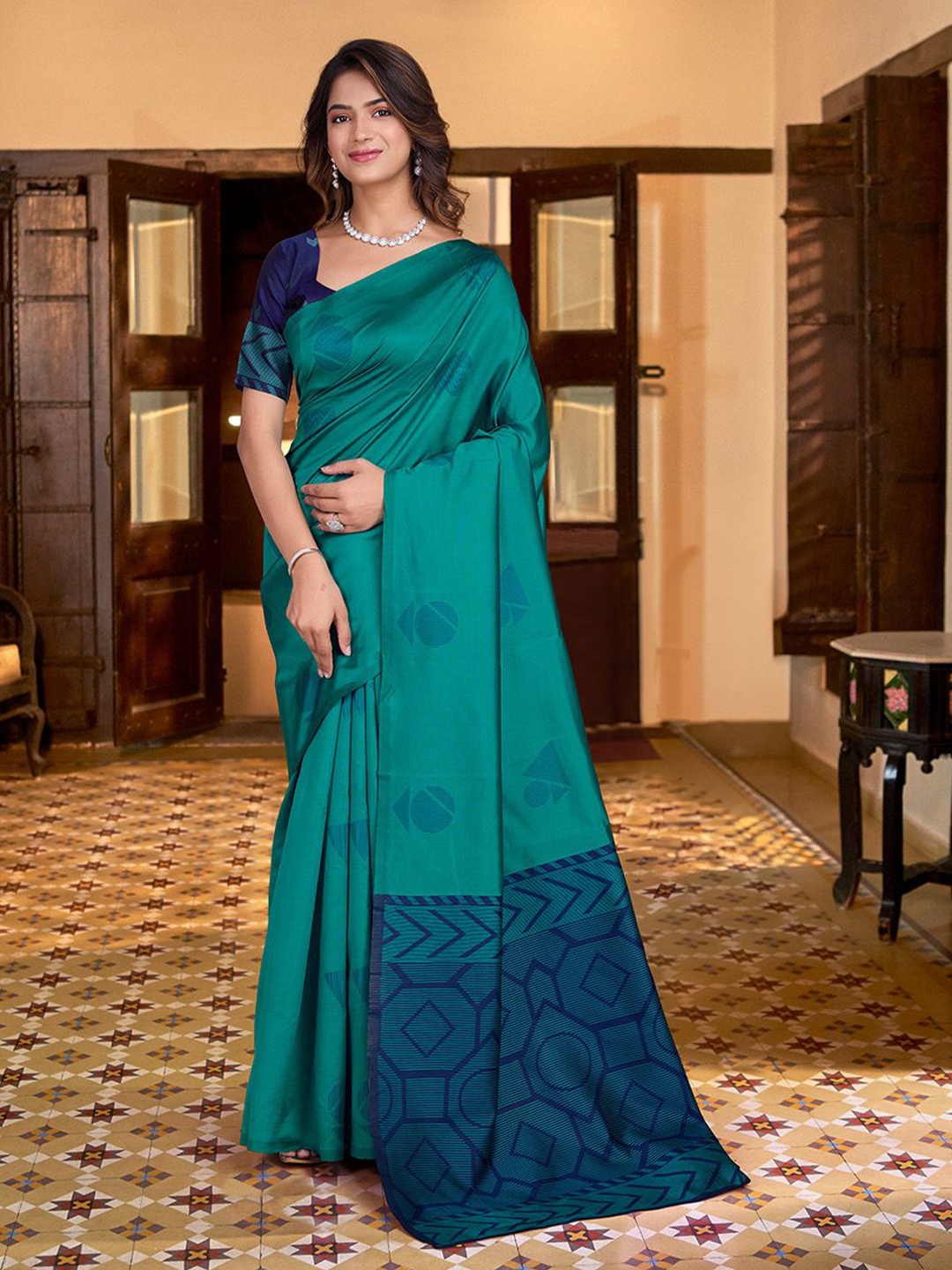 

ZIKARAA Woven Design Pure Silk Saree, Sea green