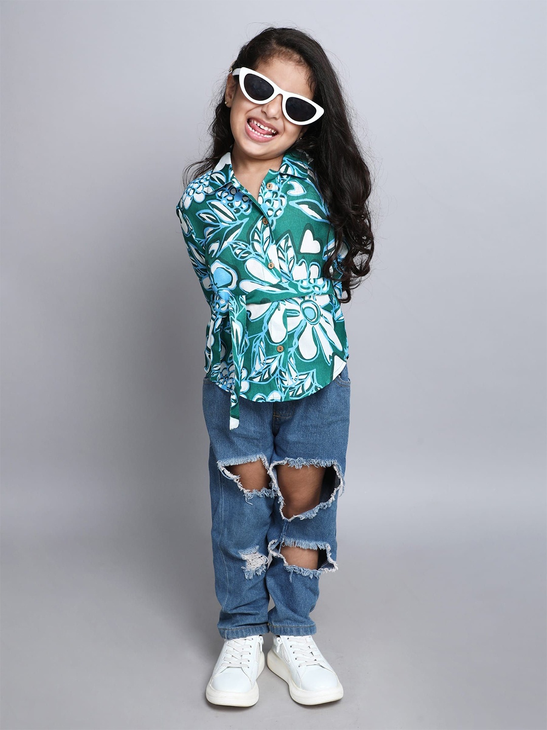 

taffykids Girls Floral Opaque Printed Casual Shirt, Green