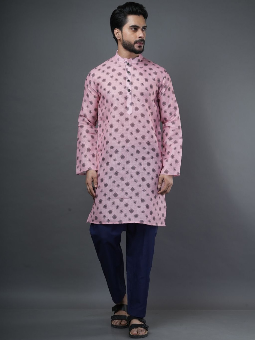 

ARYA Men Printed Regular Linen Kurta with Pyjamas, Pink