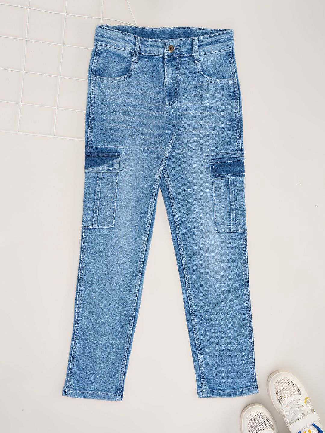 

Pantaloons Junior Boys Mid-Rise Light Fade Jeans, Blue