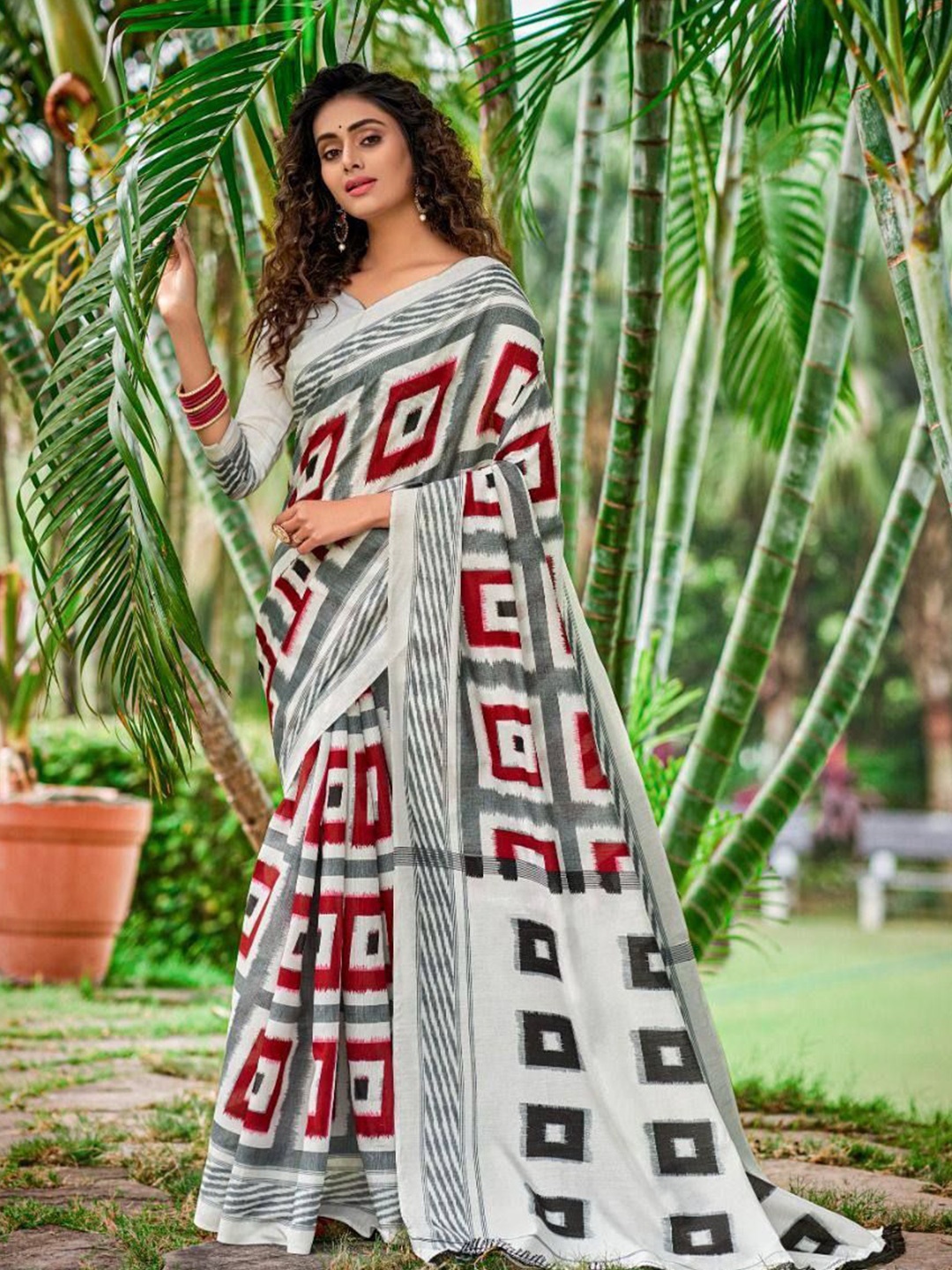 

HERE&NOW Printed Pure Cotton Bagru Saree, White