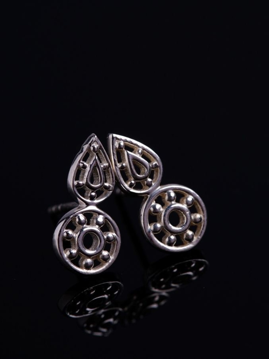 

House of Aadyaa Classic Studs Earrings, Silver