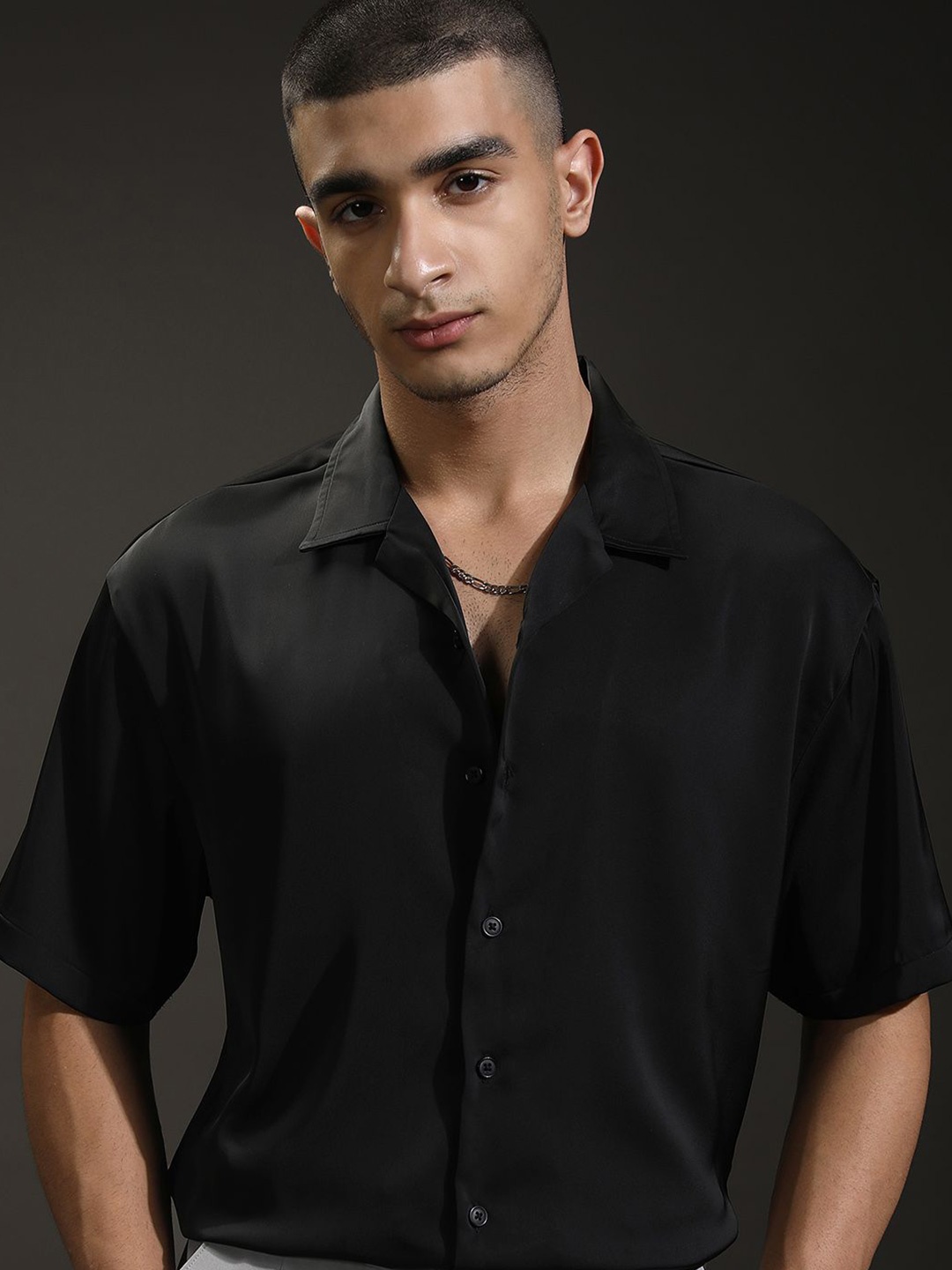 

HIGHLANDER Men Solid Cuban Collar Relaxed Shirt, Black