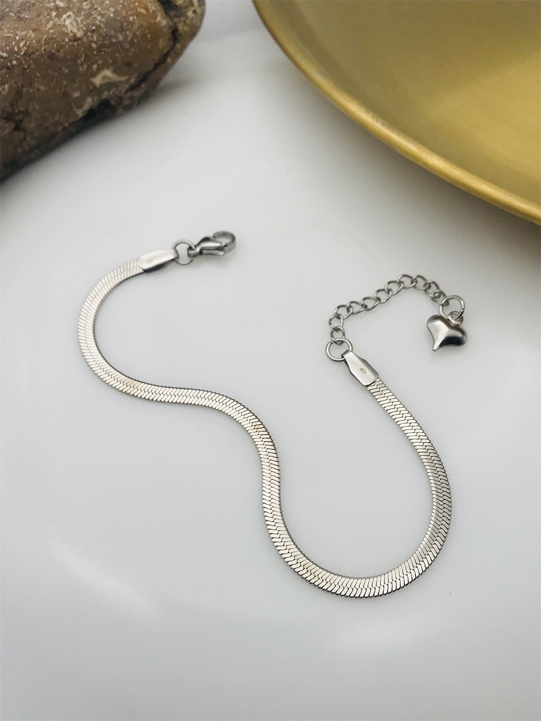 

ANJNI CREATION Women Silver-Plated Link Bracelet