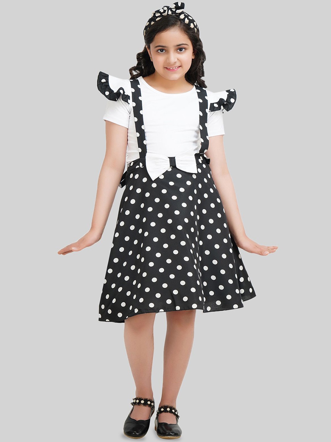 

BEING NAUGHTY Girls Printed Dungaree With T-shirt, Black