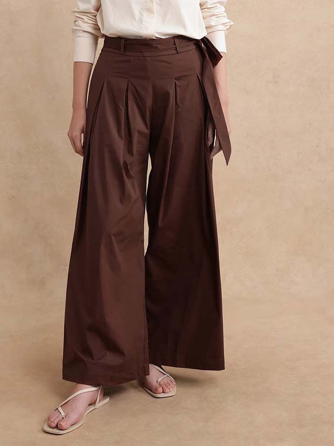 

RAREISM Women Tailored Flared High-Rise Pleated Trousers, Brown