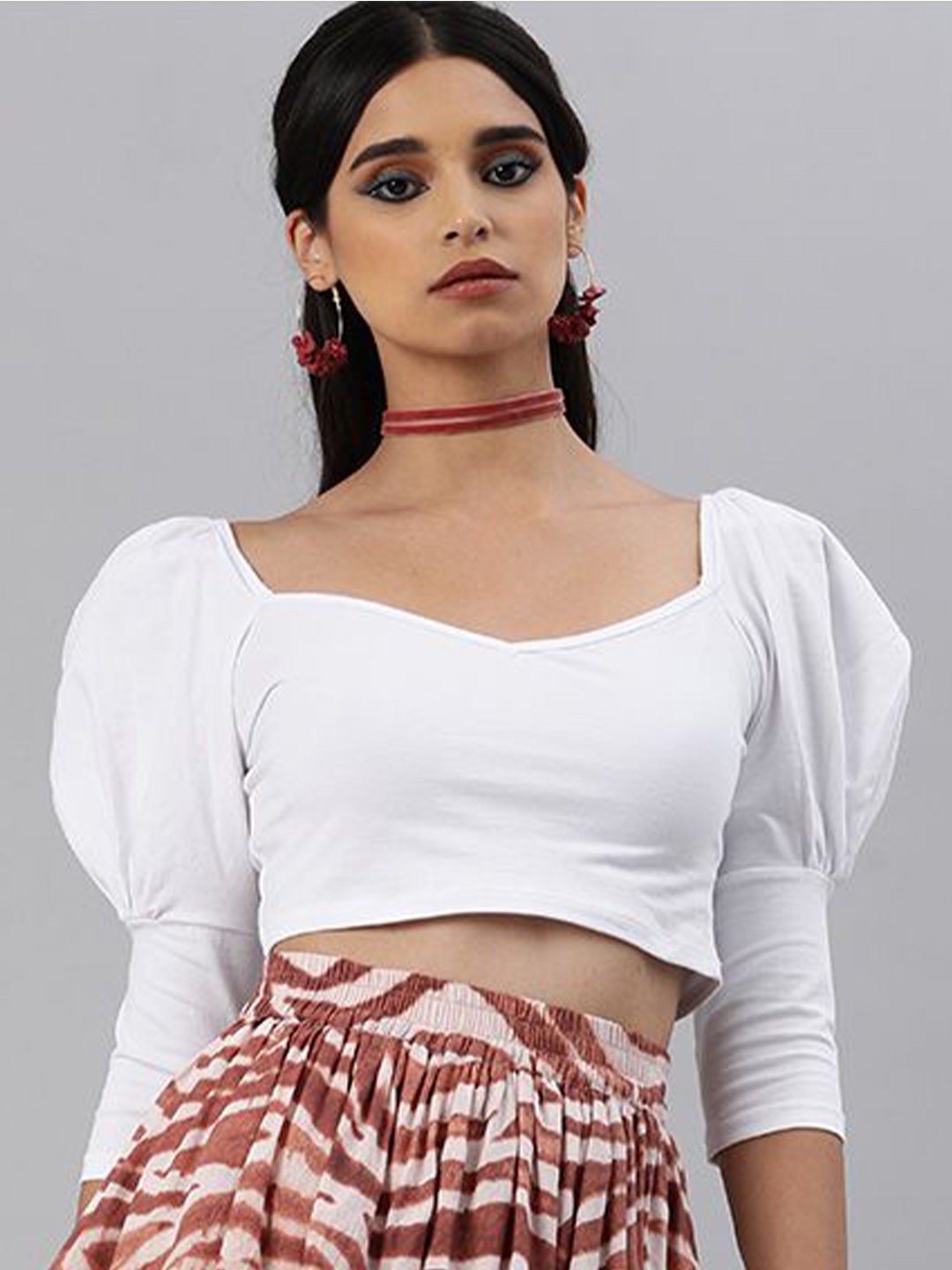 

SCORPIUS Sweetheart Neck Puff Sleeve Crop Top, White