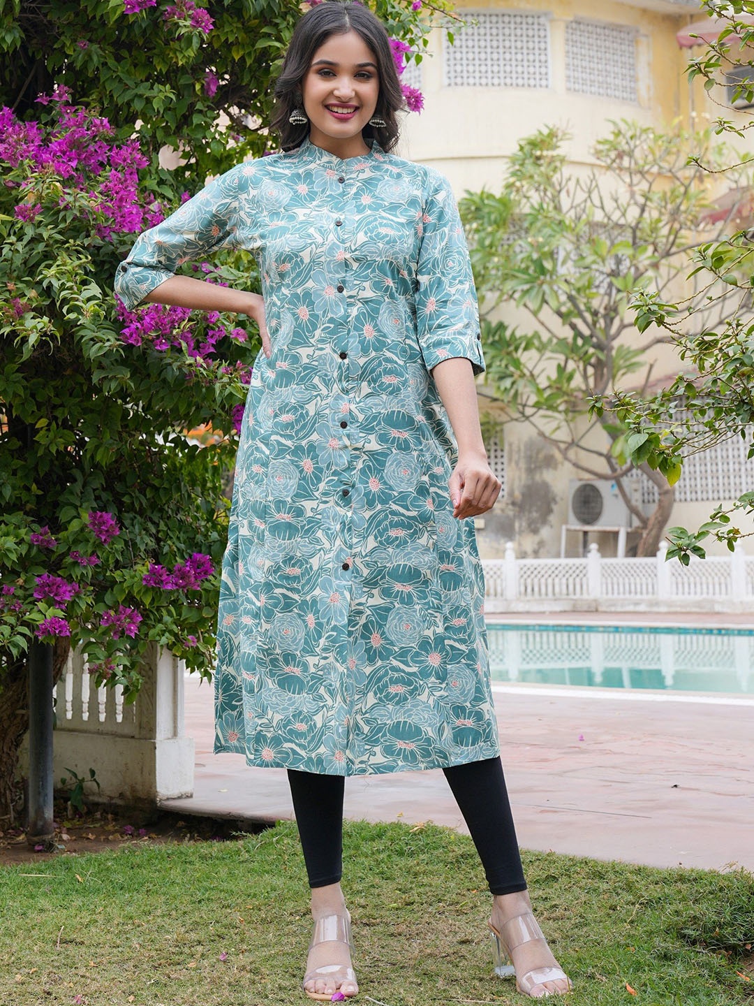 

Vbuyz Mandarin Collar Floral Printed Straight Kurta, Turquoise blue