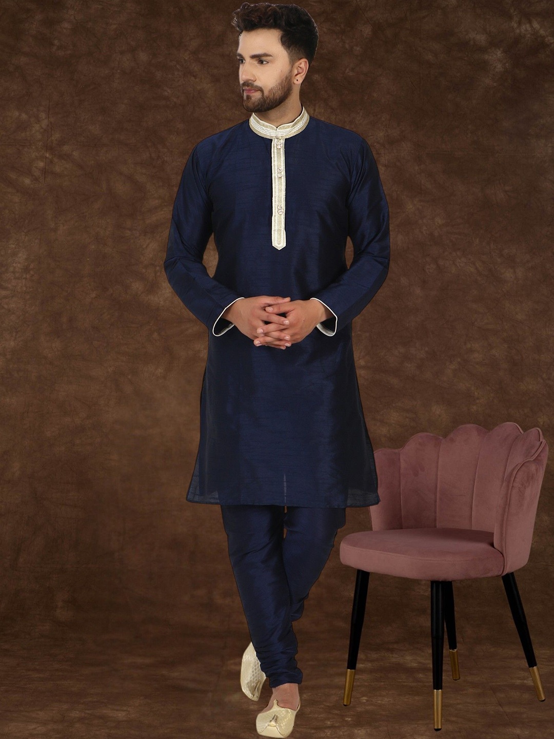

SKAVIJ Striped Embroidered Mandarin Collar Zari Straight Kurta With Pyjamas, Blue