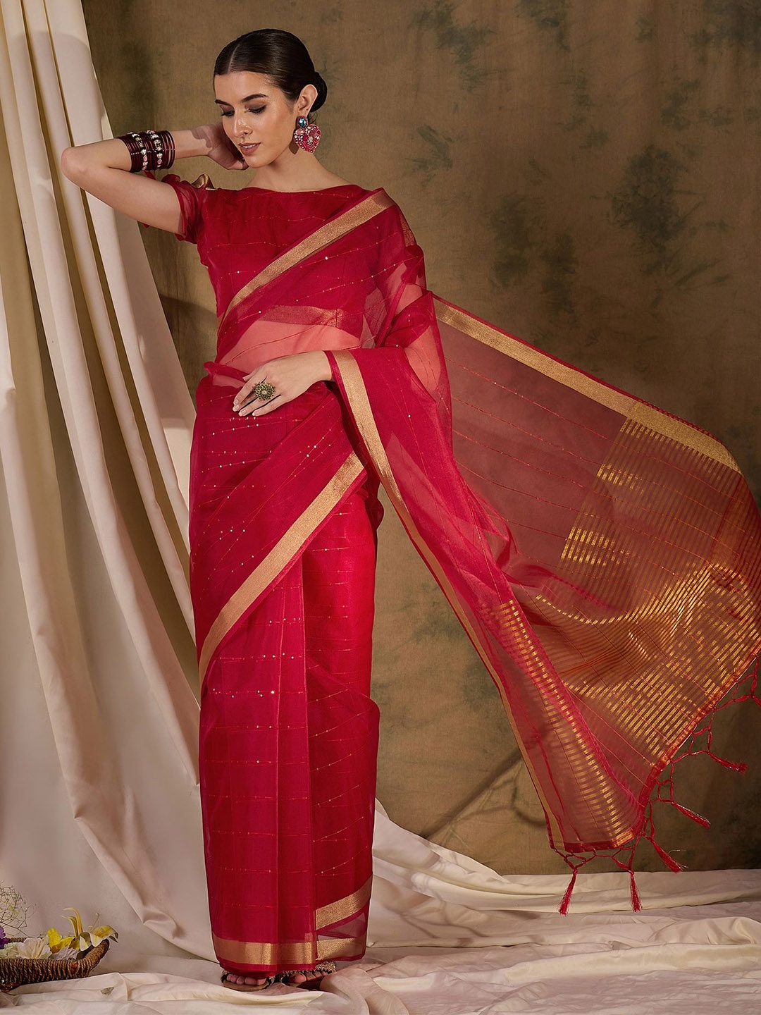 

A.V.M Prints Embellished Sequinned Zari Saree, Burgundy
