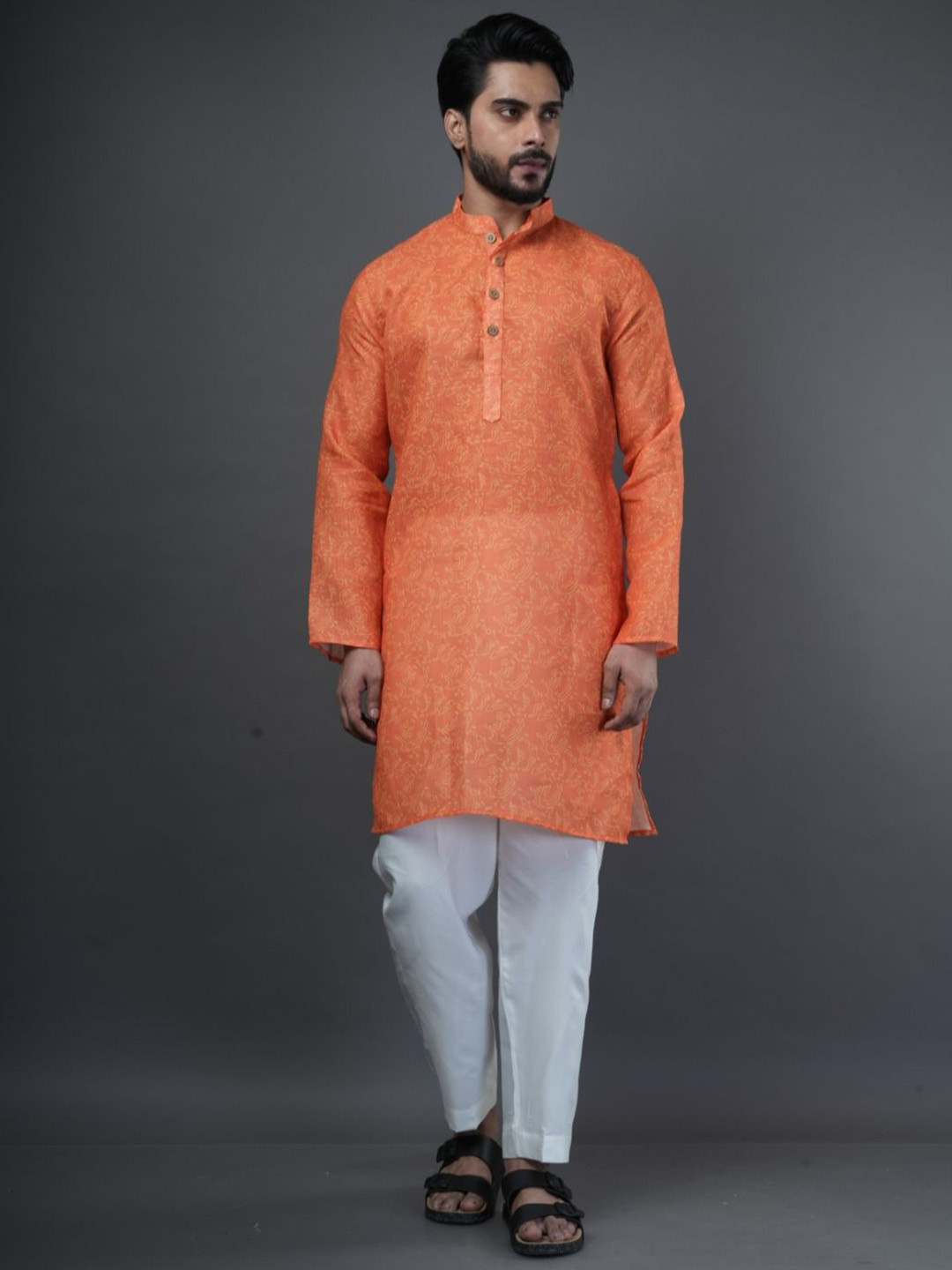 

ARYA Men Printed Regular Linen Kurta with Pyjamas, Orange