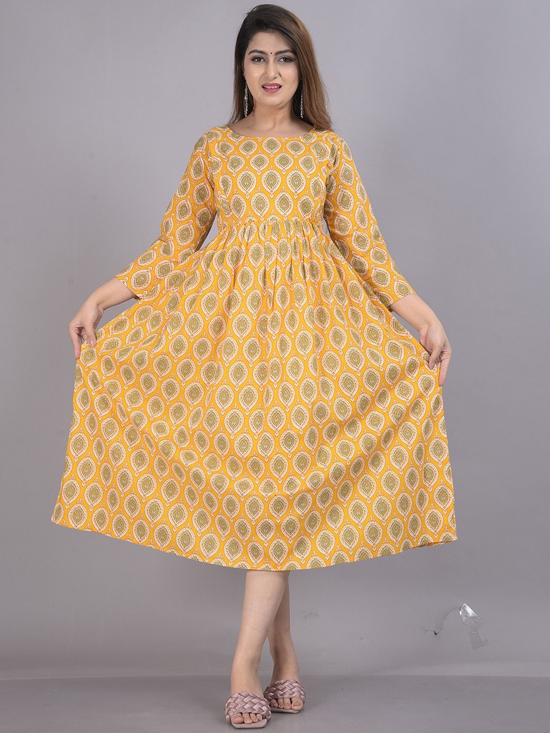 

Aarti Fashion Women Floral Printed Floral Maternity Anarkali Kurta, Yellow