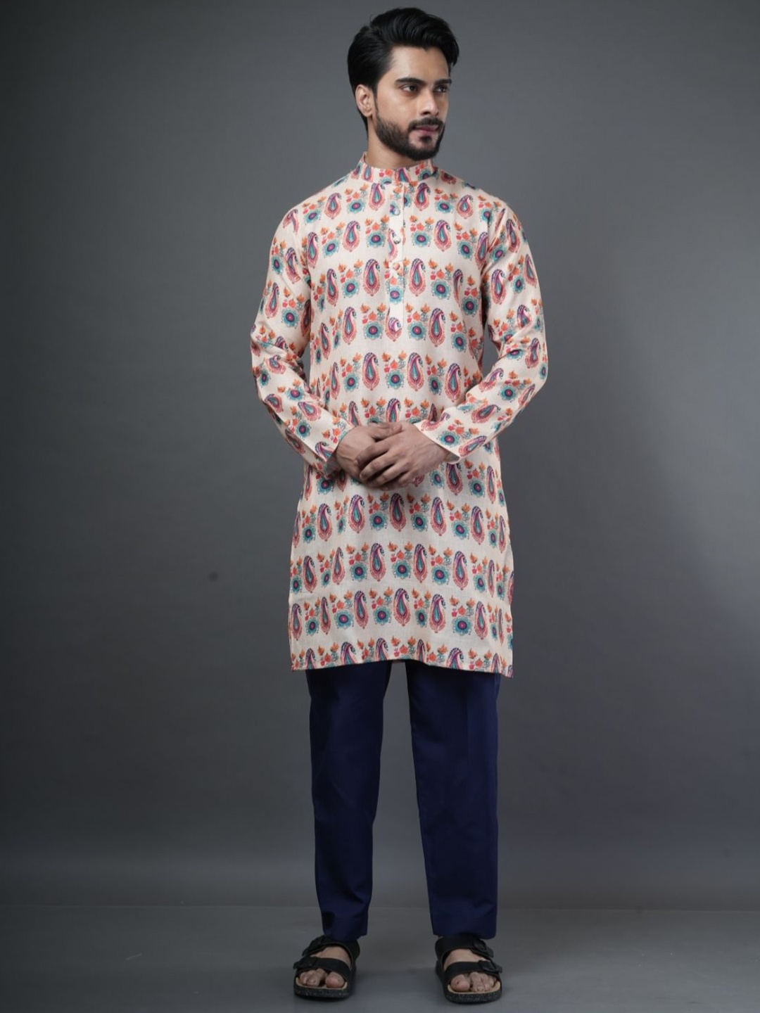 

ARYA Men Printed Regular Linen Kurta with Trousers, Cream