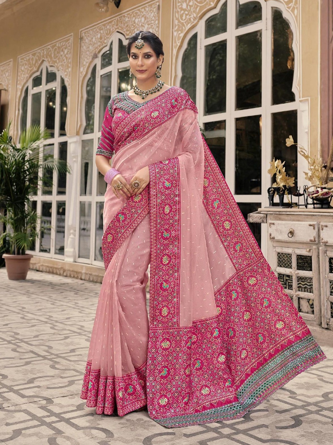 

MAHALASA Ethnic Motifs Embroidered Tissue Saree, Pink