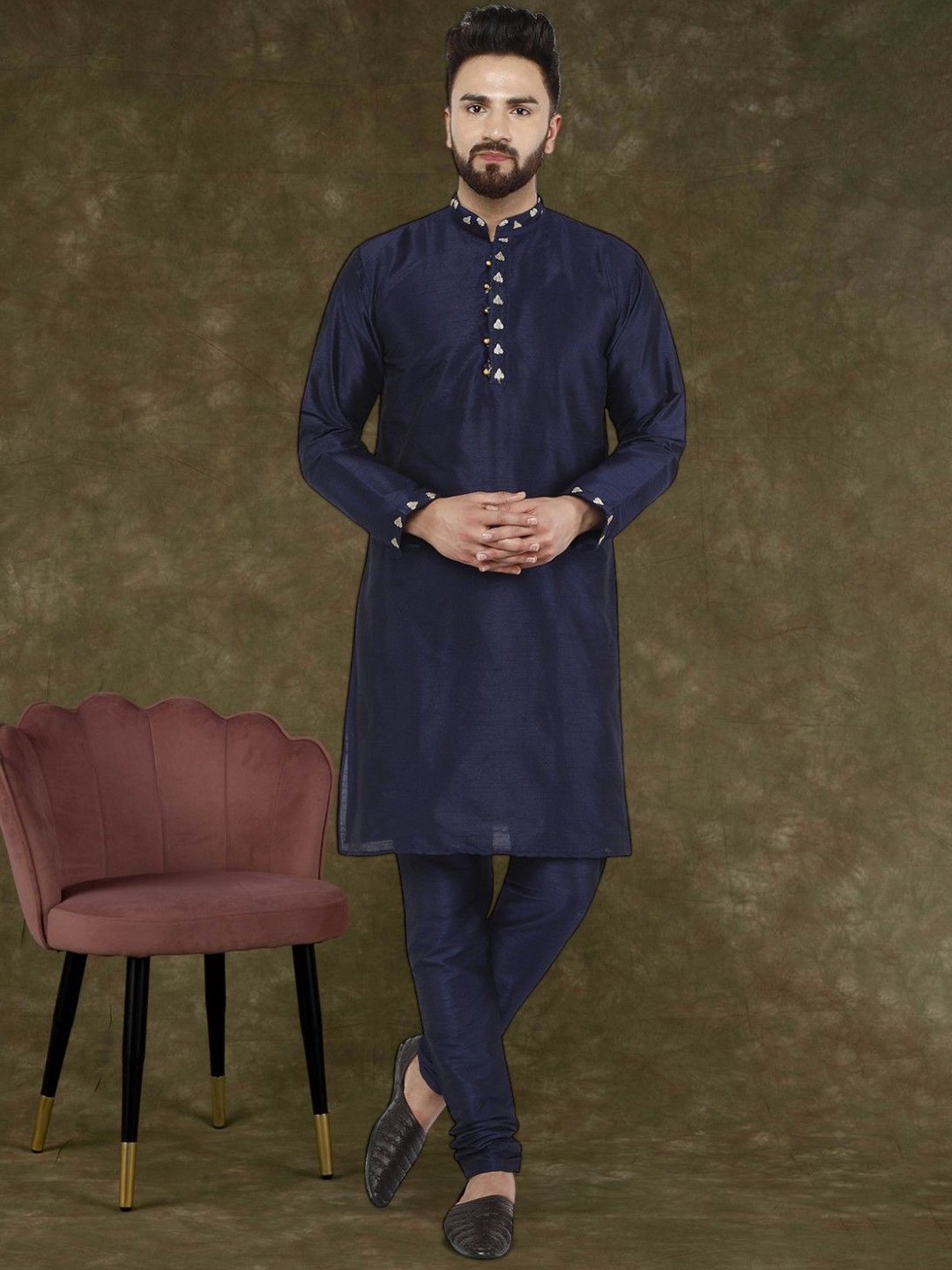 

SKAVIJ Ethnic Motifs Embroidered Mandarin Collar Zari Straight Kurta With Pyjamas, Blue