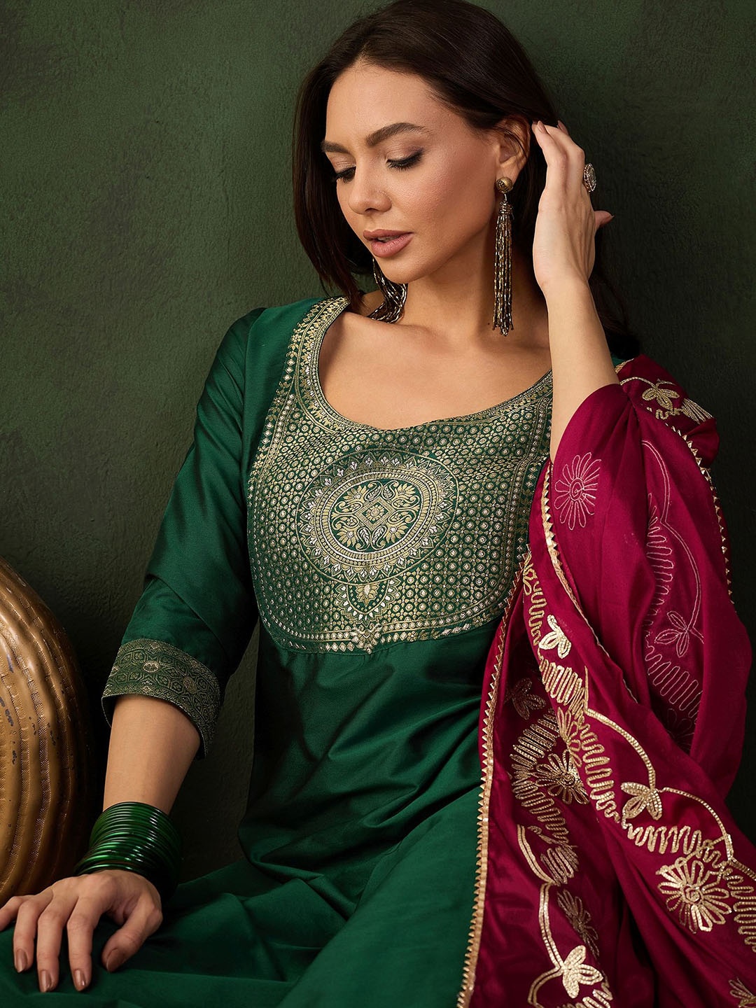 

Sangria Woven Design Kurta & Trouser With Dupatta, Green