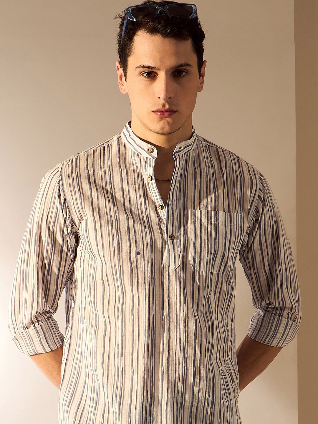 

DENNISON Striped Mandarin Collar Pure Cotton Short Kurta, Grey