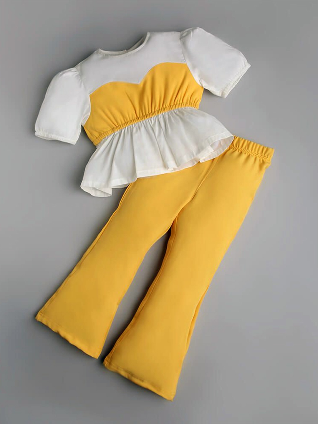 

taffykids Girls Colourblocked Top with Trousers, Yellow