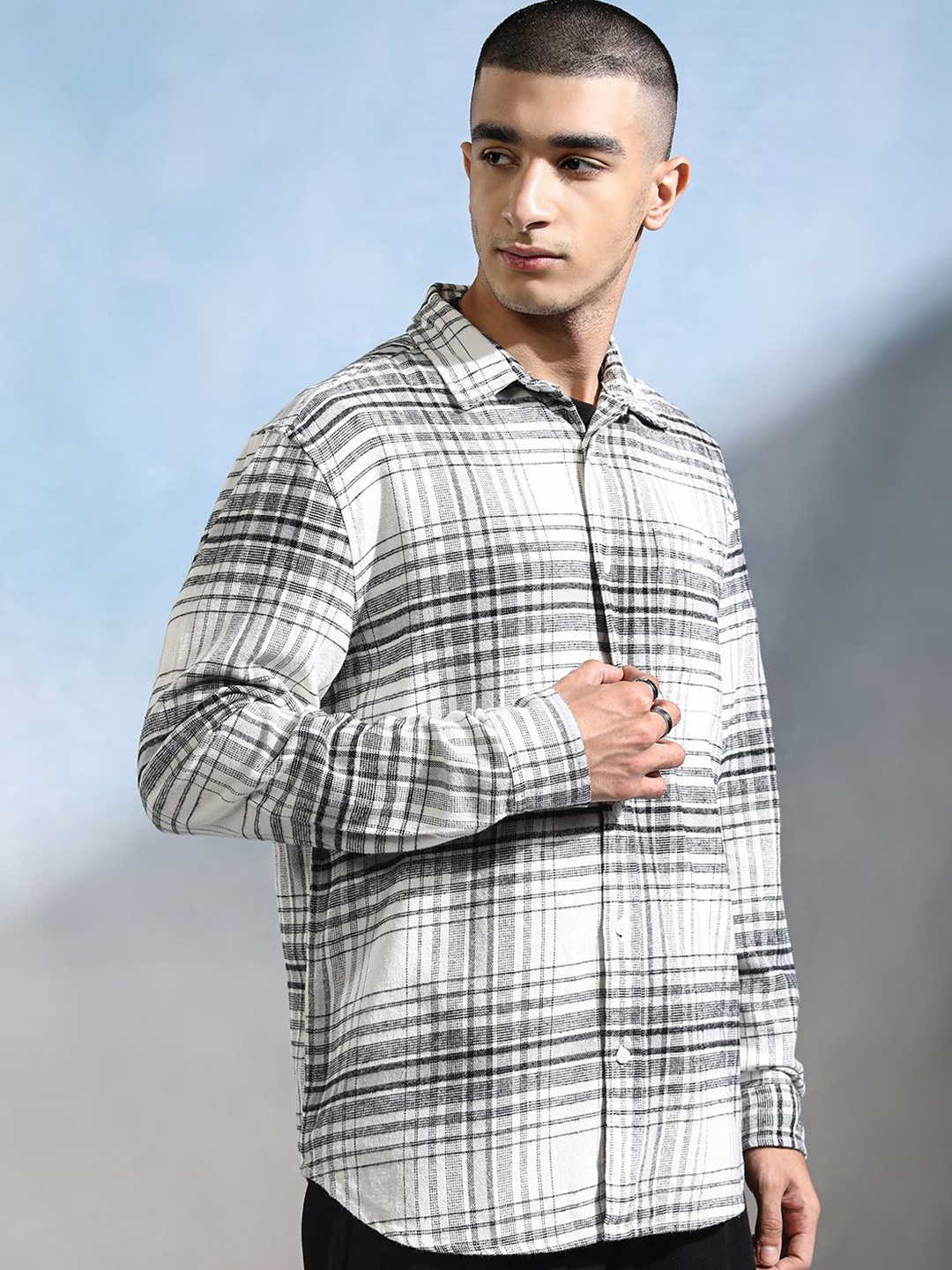 

HIGHLANDER Men Flannel Checked Relaxed Shirt, Off white