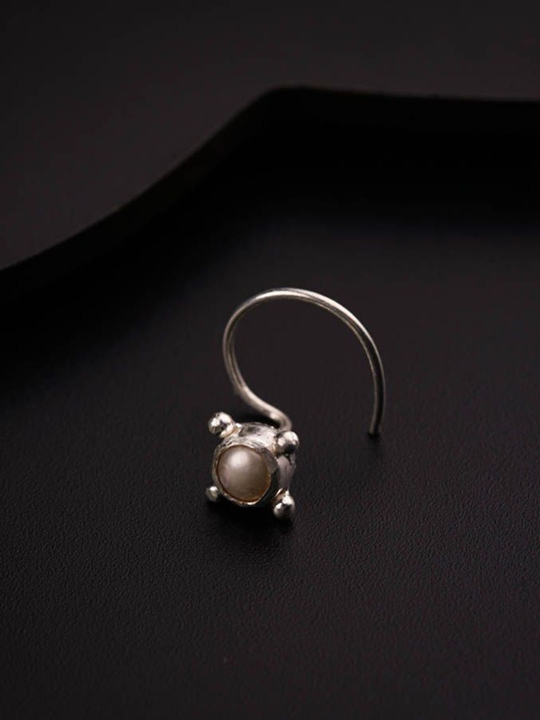 

House of Aadyaa Stud Nosepin, Silver