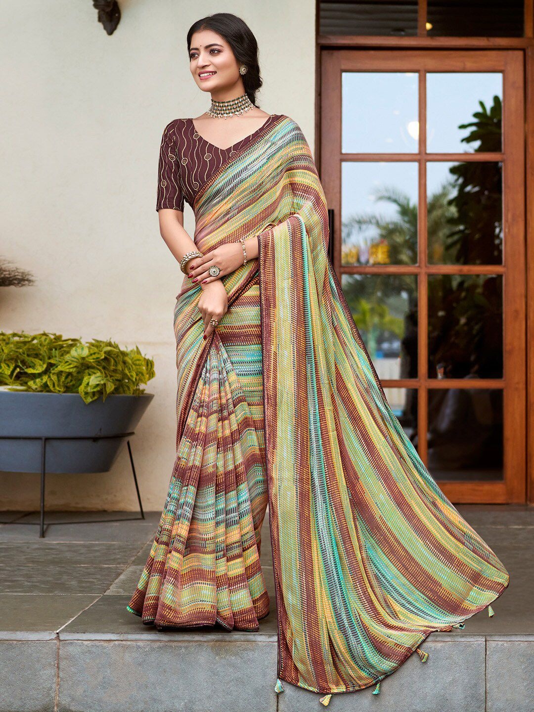 

A.V.M Prints Striped Pure Silk Saree, Green