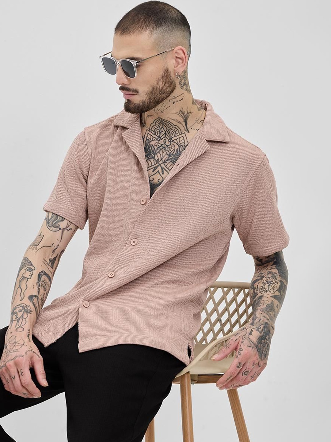 

Snitch Men Relaxed Boxy Opaque Casual Shirt, Peach