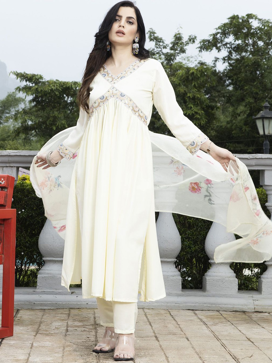 

Krimmple Floral Embroidered Regular Chinon A-Line Kurta with Trousers & Dupatta, White