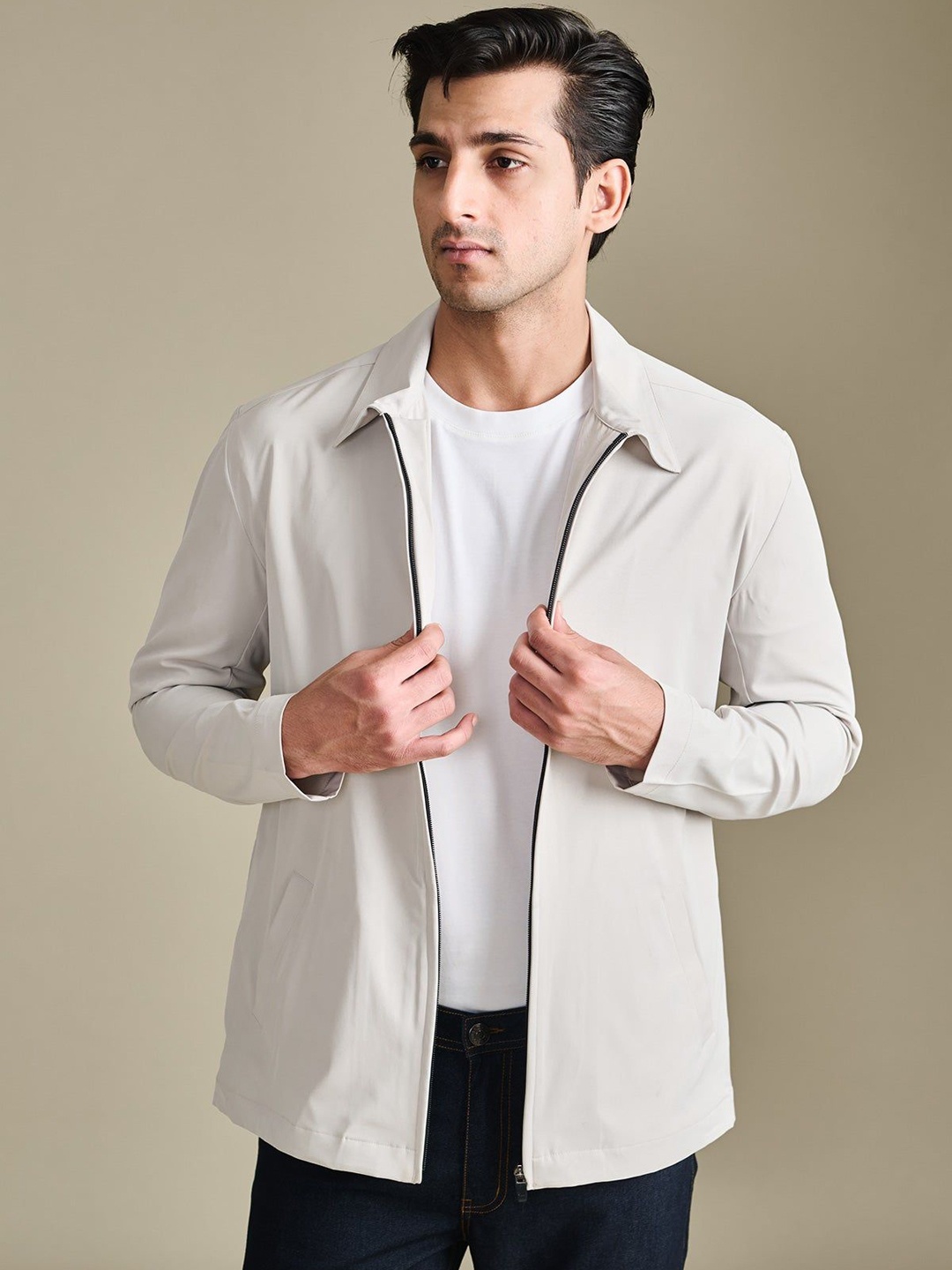 

Beyours Men Stand Collar Solid Casual Bomber Jacket, Grey