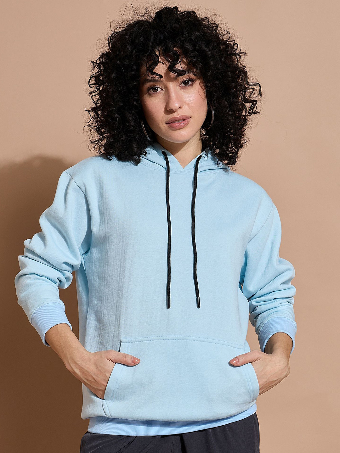 

The Roadster Lifestyle Co Women Loose Fit Hooded Sweatshirt, Blue