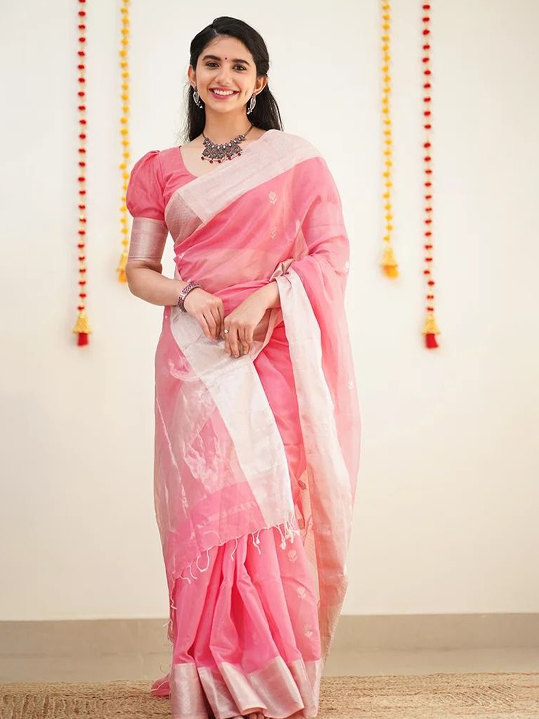 

ZIKARAA Woven Design Zari Pure Silk Saree, Pink