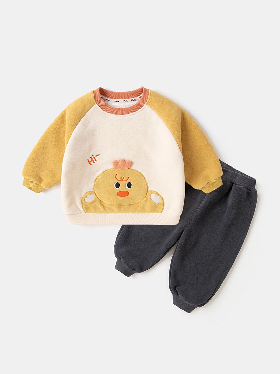 

LULU & SKY Girls Printed Sweatshirt & Trousers Night suits, Yellow