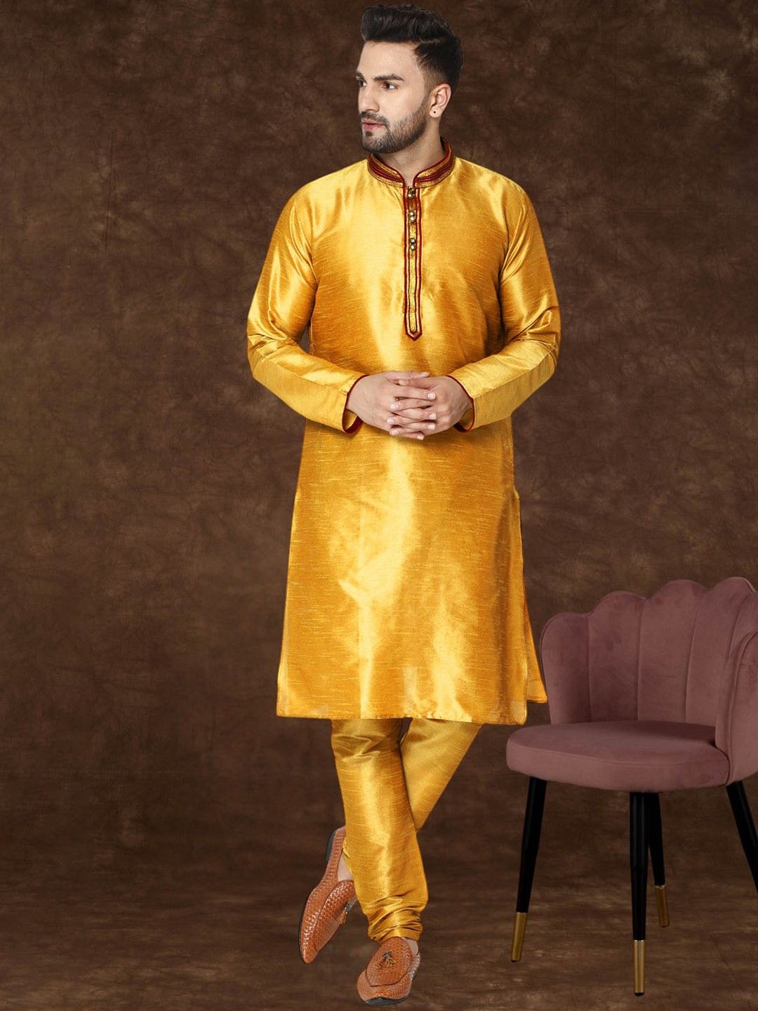 

SKAVIJ Mandarin Collar Long Sleeves Regular Straight Kurta With Churidar, Gold