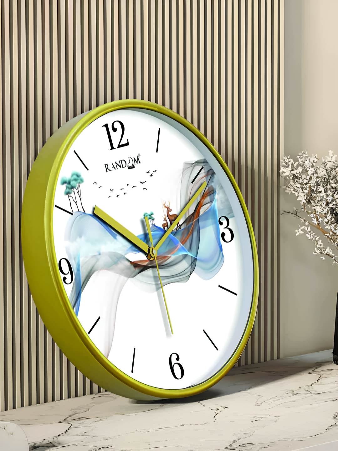 

RANDOM Printed Round Shaped Sweep Silent Movement Contemporary Wall Clock, Gold